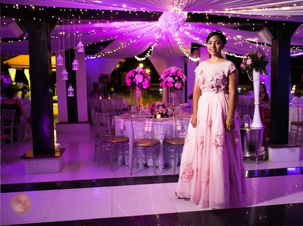 Golden Rose - La temática de 15 años de moda en el 2019 y en tendencia para el 2020
